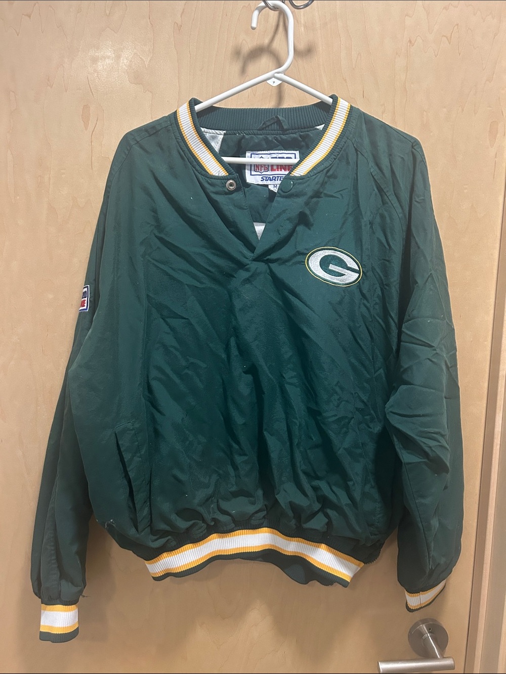 STARTER Green & Yellow Green Bay Logo Pullover